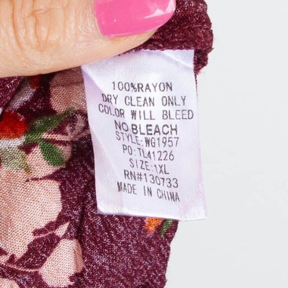 Umgee Womens Floral Keyhole Blouse Size 1XL Long Bell Sleeves Whimsigoth Flowy - Picture 7 of 9